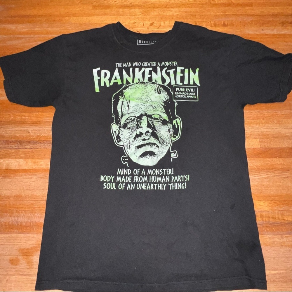 Universal Monster Large‎ Black Green Frankenstein Horror Terror Graphic Shirt